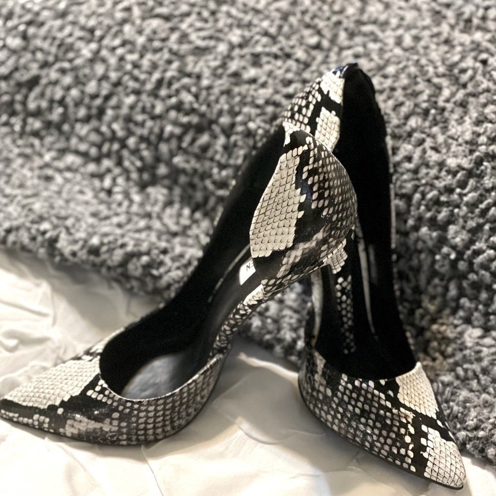 Steve Madden Pumps